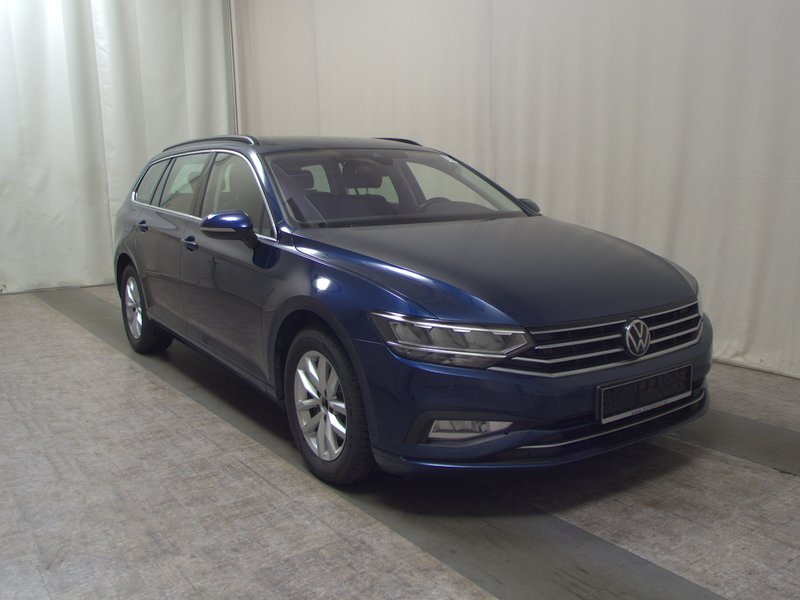 Volkswagen Passat 2.0 TDI automatik Business • ACC • AHK — 3