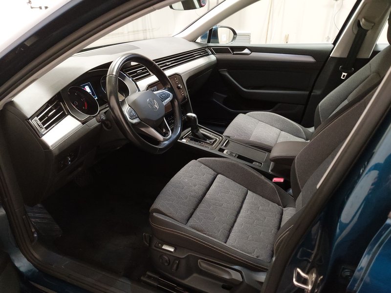 Volkswagen Passat 2.0 TDI automatik Business • ACC • AHK — 6