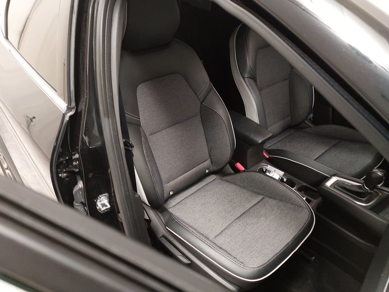 Renault Captur 1.3 TCe automatik • kamera • navigacija — 10