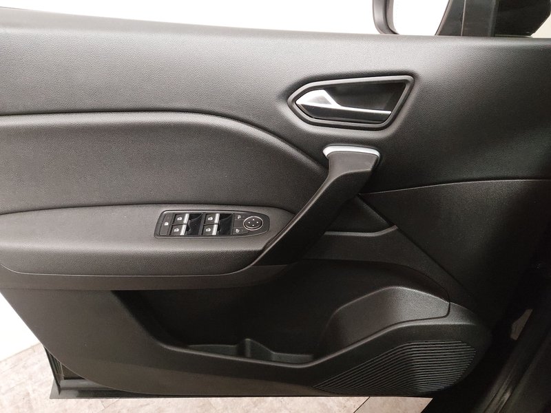 Renault Captur 1.3 TCe automatik • kamera • navigacija — 5