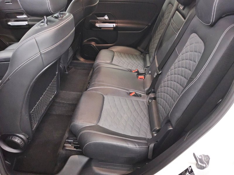 Mercedes-Benz GLB 220 d automatik Progressive • ACC • LED — 13