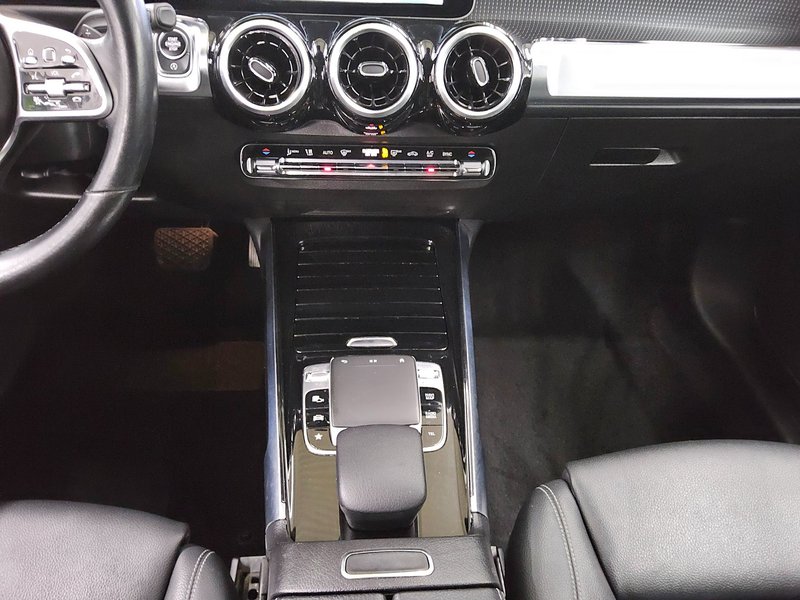 Mercedes-Benz GLB 220 d automatik Progressive • ACC • LED — 6