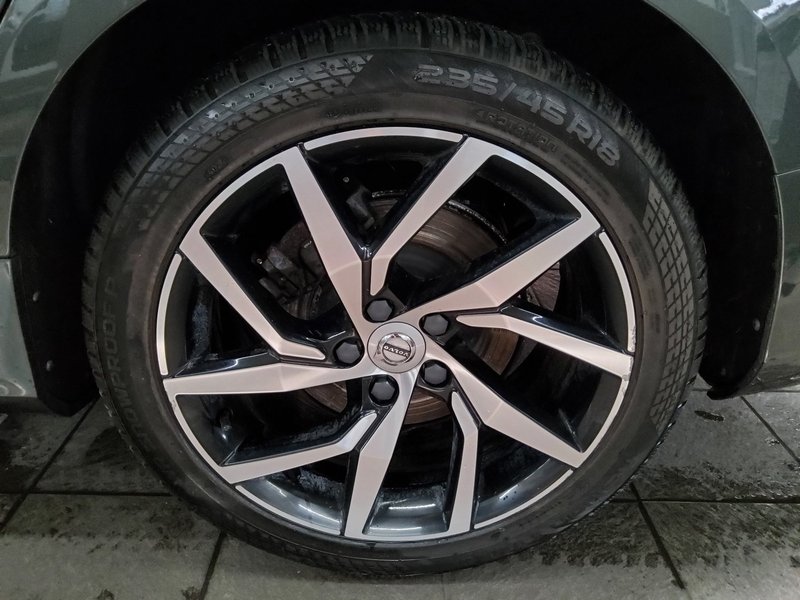 Volvo V60 D3 Momentum Pro automatik • električna vrata prtljažnika • LED — 11
