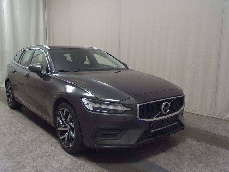 Volvo V60 D3 Momentum Pro automatik • električna vrata prtljažnika • LED — 3