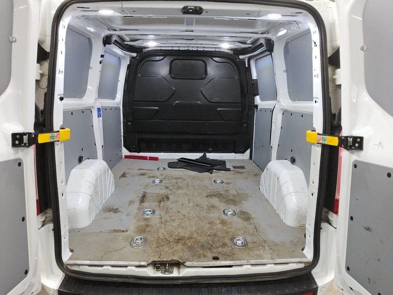 Ford Transit Custom 2.0 TDCi Trend automatik • ACC — 11
