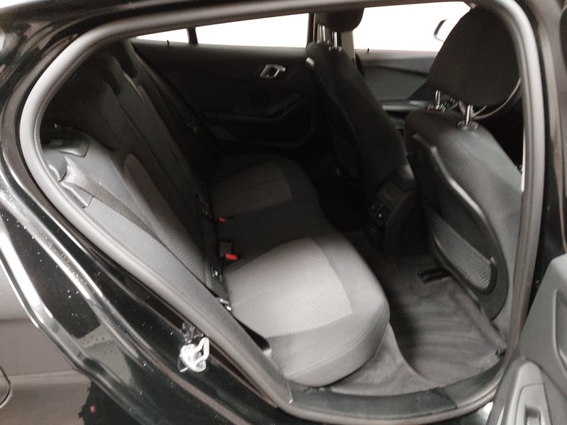 BMW 120d automatik Advantage • ACC • Full LED — 12
