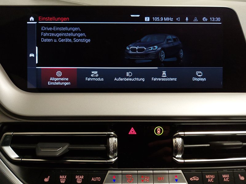 BMW 120d automatik Advantage • ACC • Full LED — 19