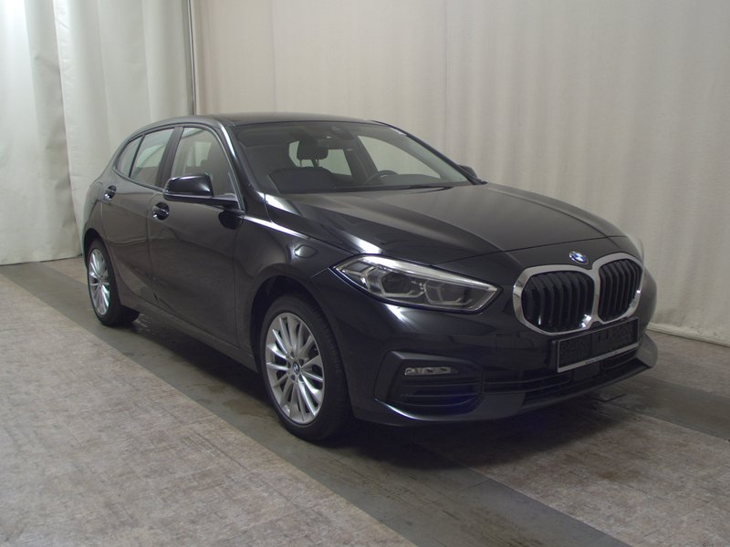 BMW 120d automatik Advantage • ACC • Full LED — 3