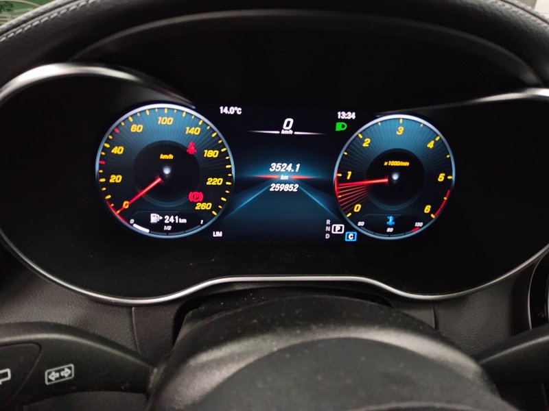 Mercedes-Benz C 220 d karavan automatik AMG Line • ACC • digitalni instrumenti — 8