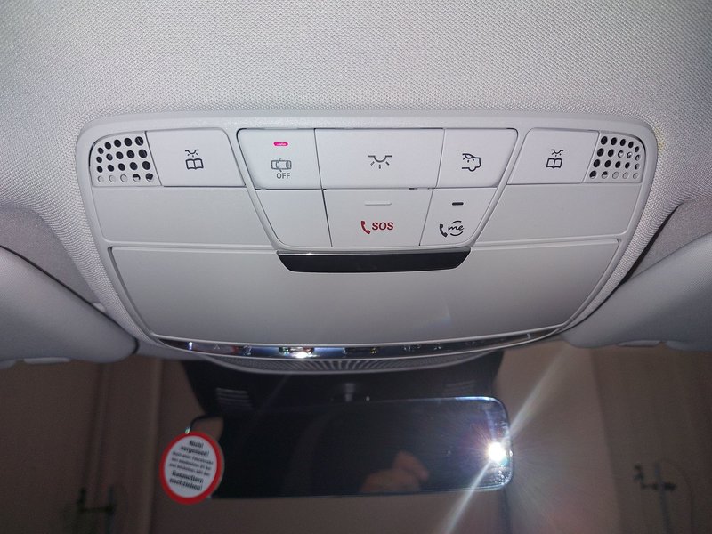 Mercedes-Benz E 300 de 4MATIC automatik Avantgarde • električna peta vrata • HUD — 16