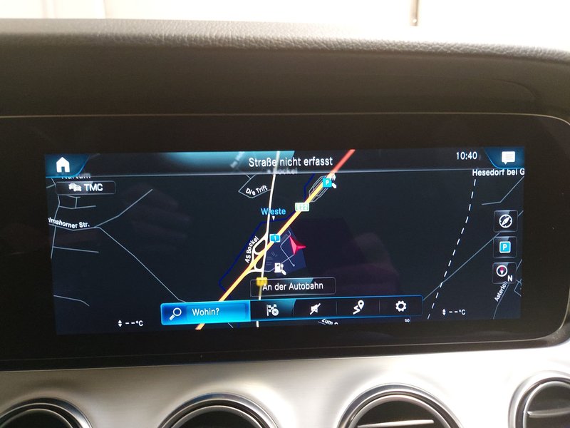 Mercedes-Benz E 300 de 4MATIC automatik Avantgarde • električna peta vrata • HUD — 18