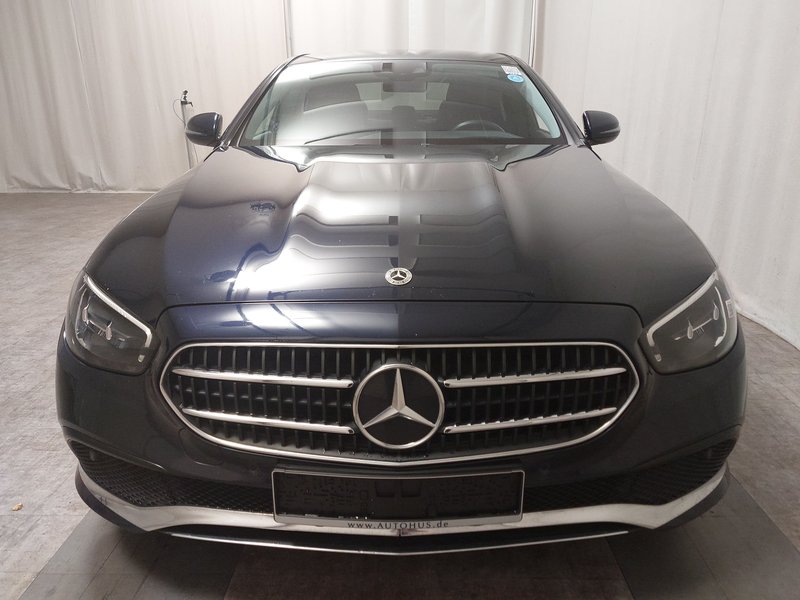 Mercedes-Benz E 300 de 4MATIC automatik Avantgarde • električna peta vrata • HUD — 9
