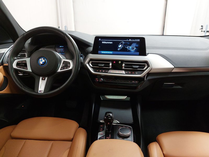 BMW X3 xDrive30e automatik • panorama • Full LED — 16