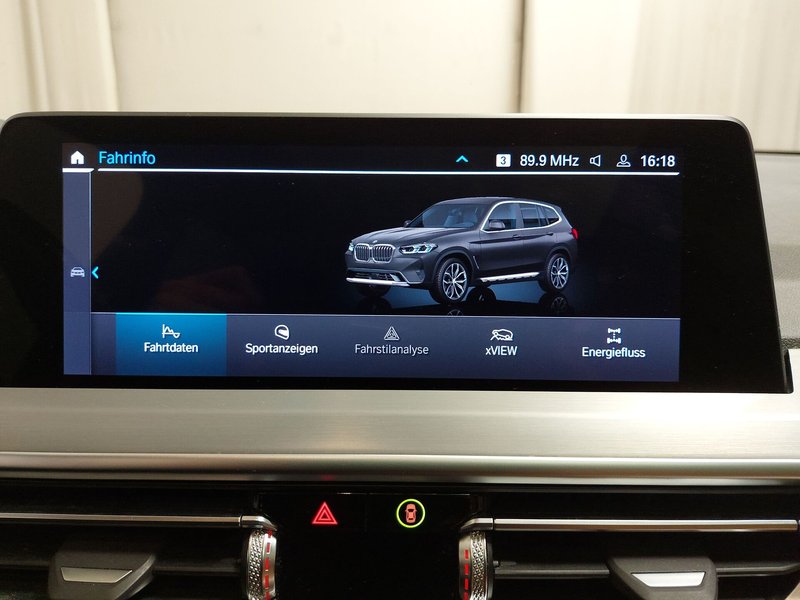BMW X3 xDrive30e automatik • panorama • Full LED — 23