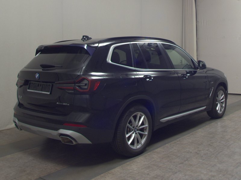 BMW X3 xDrive30e automatik • panorama • Full LED — 4