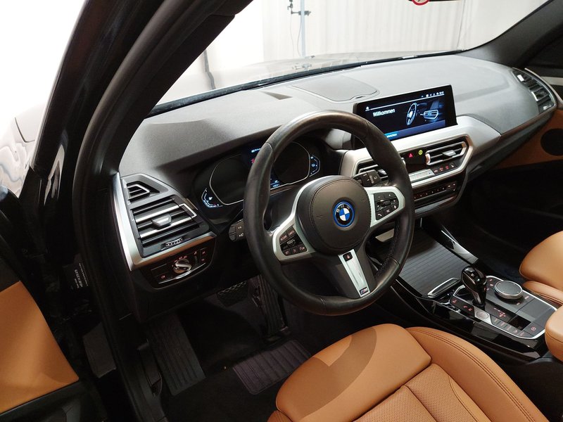 BMW X3 xDrive30e automatik • panorama • Full LED — 6