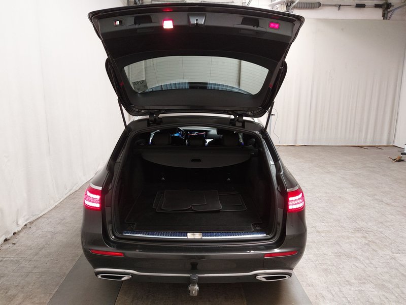 Mercedes-Benz E 220 d automatik Avantgarde • LED • AHK — 18