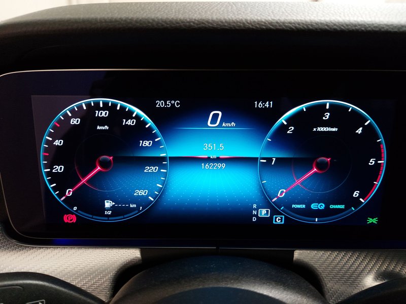 Mercedes-Benz E 220 d automatik Avantgarde • LED • AHK — 23