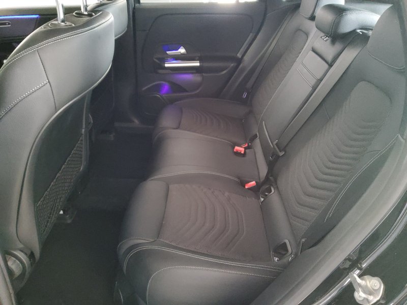 Mercedes-Benz EQA 250 • ACC • LED — 13