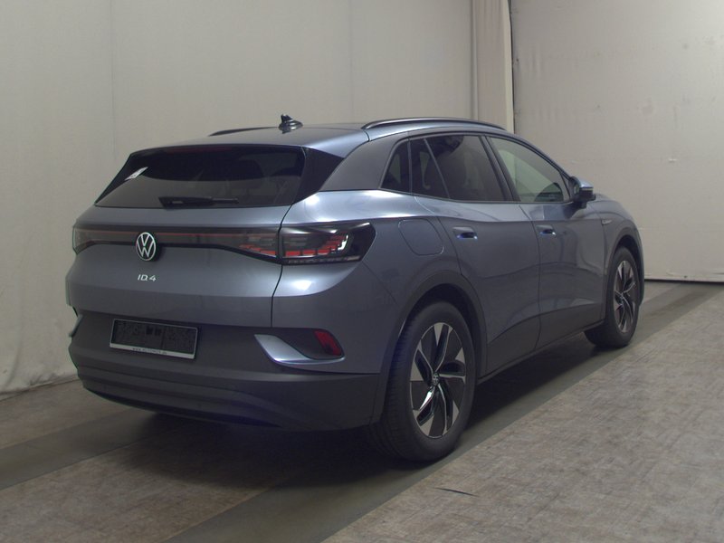 Volkswagen ID.4 Pro Performance • 360° kamera • ACC — 4