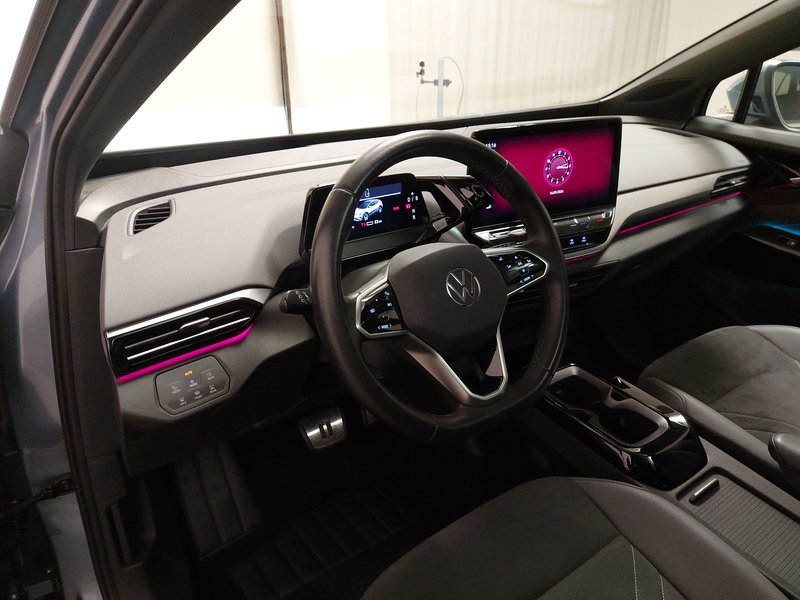 Volkswagen ID.4 Pro Performance • 360° kamera • ACC — 6