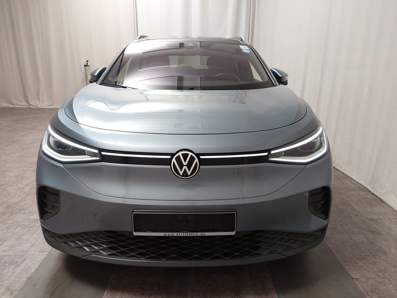 Volkswagen ID.4 Pro Performance • 360° kamera • ACC — 9