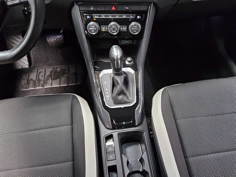 Volkswagen T-Roc 2.0 TDI automatik Sport • ACC • Full LED — 6