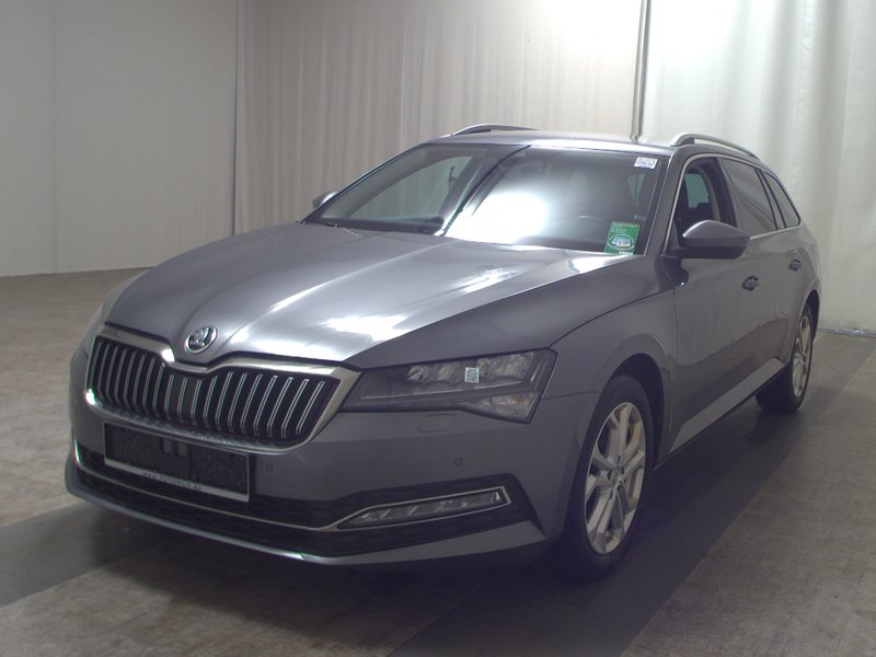 Škoda Superb Kombi 2.0 TDI automatik Style • LED • digitalni instrumenti — 2