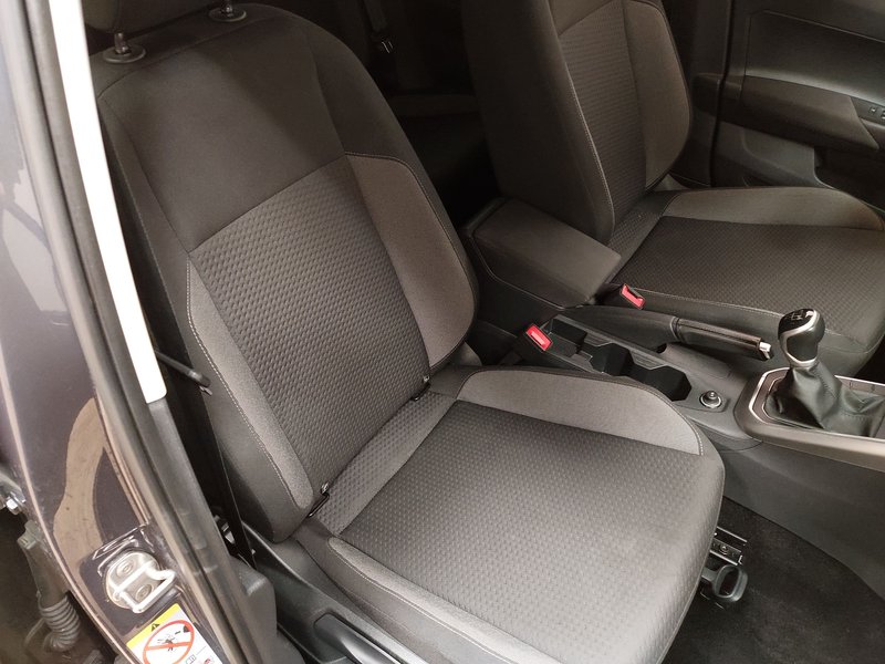 Volkswagen Polo 1.0 Life • LED • digitalni instrumenti — 10