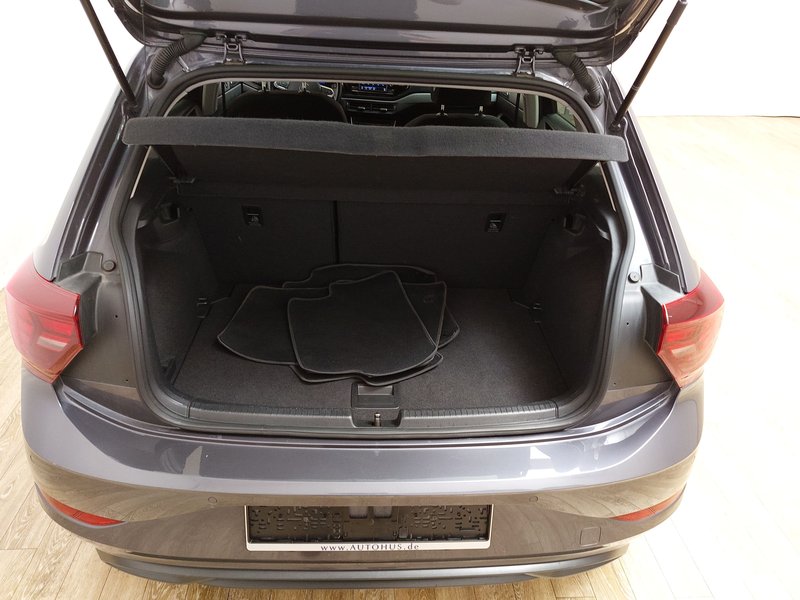Volkswagen Polo 1.0 Life • LED • digitalni instrumenti — 16