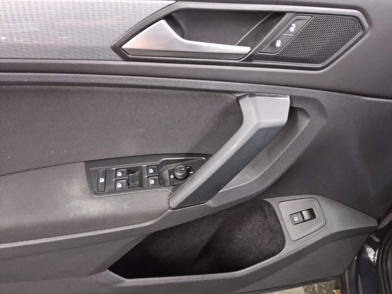 Volkswagen Tiguan 1.4 TSI eHybrid automatik • bežično punjenje • ACC — 10