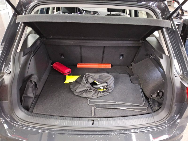 Volkswagen Tiguan 1.4 TSI eHybrid automatik • bežično punjenje • ACC — 12