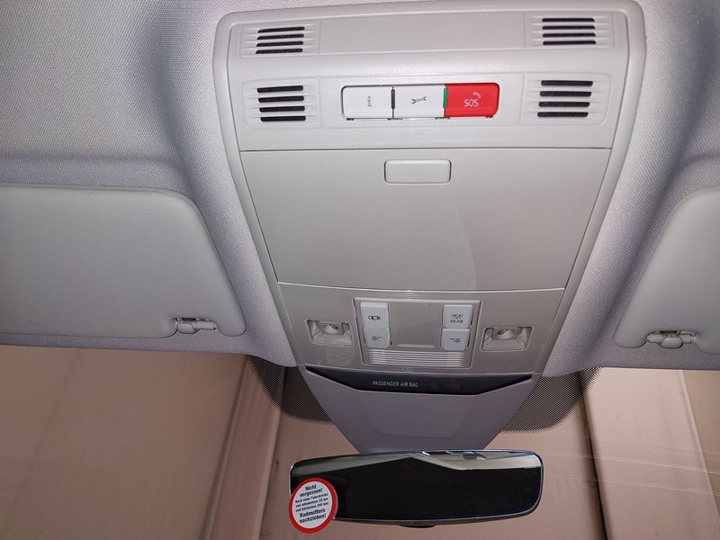 Volkswagen Passat Variant 2.0 TDI automatik Business • ACC • LED — 13