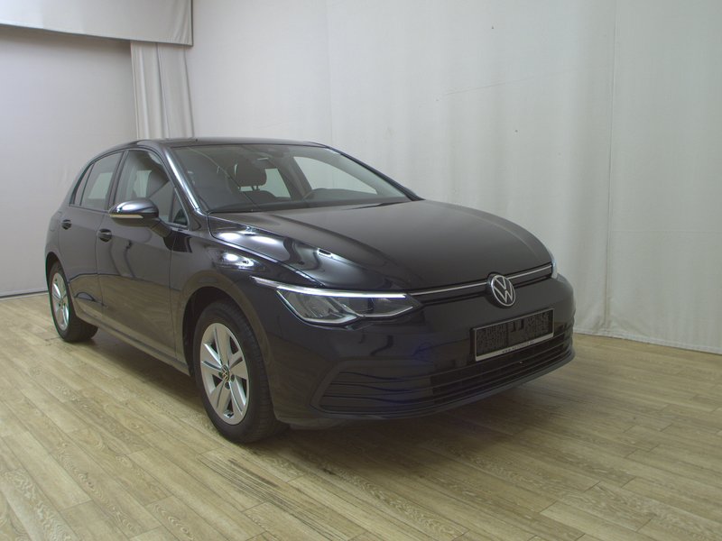 Volkswagen Golf 8 2.0 TDI automatik Life • ACC • LED — 3