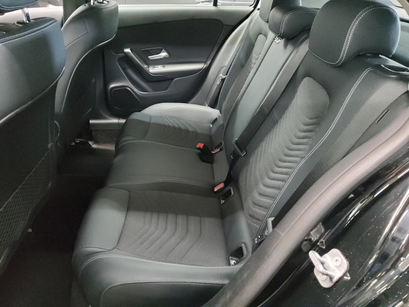 Mercedes-Benz A 180 d automatik • Full LED • digitalni instrumenti — 13