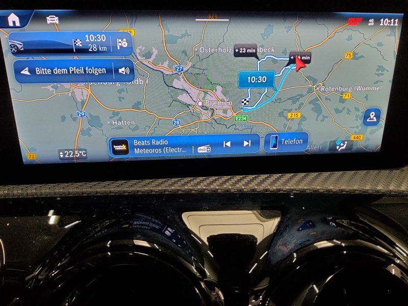 Mercedes-Benz A 180 d automatik • Full LED • digitalni instrumenti — 7