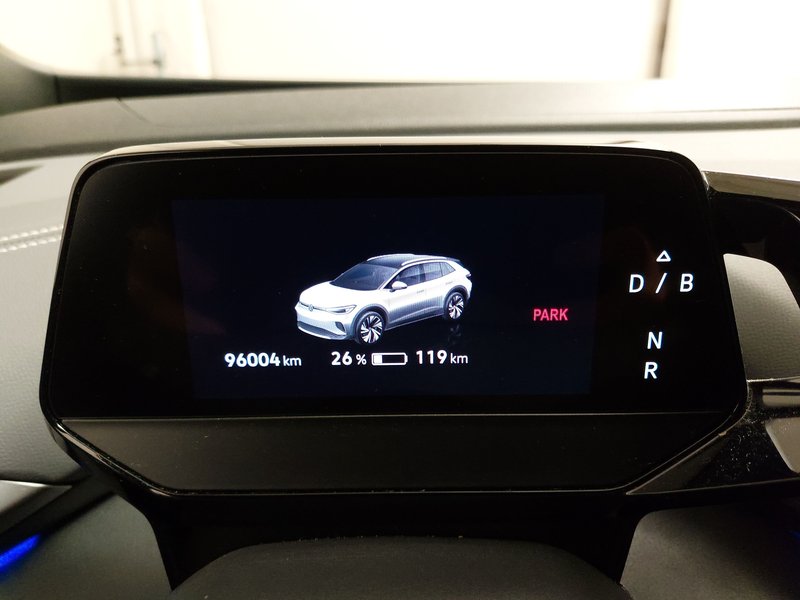 Volkswagen ID.4 Pro Performance • ACC • bežično punjenje — 20