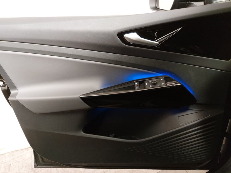 Volkswagen ID.4 Pro Performance • ACC • bežično punjenje — 5