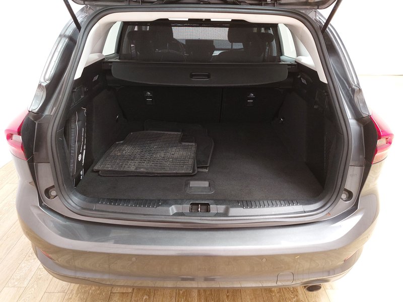 Ford Focus Turnier 1.5 EcoBlue Titanium automatik • Full LED — 15