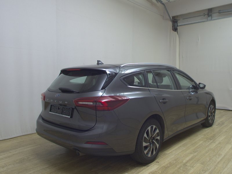 Ford Focus Turnier 1.5 EcoBlue Titanium automatik • Full LED — 4