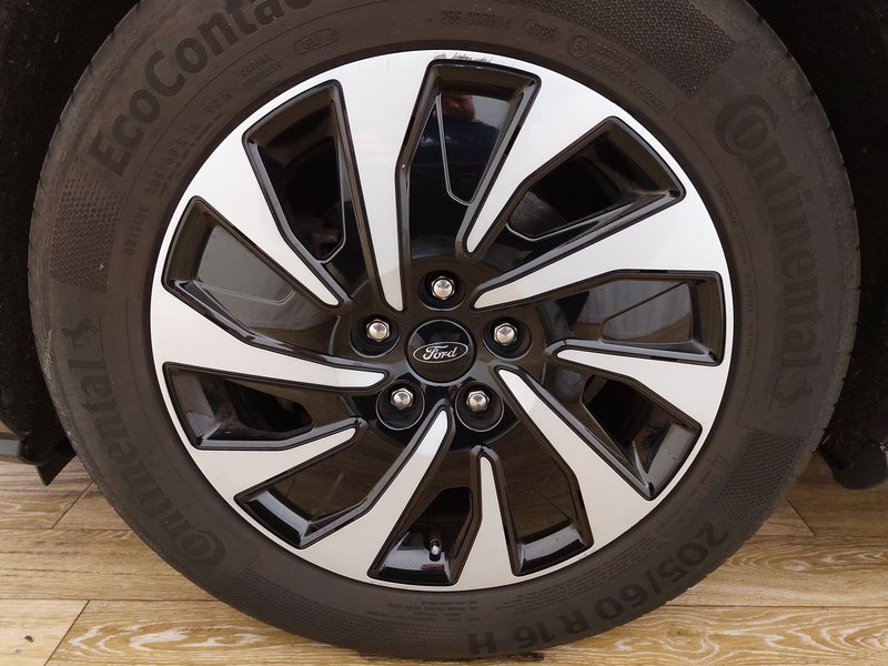 Ford Focus Turnier 1.5 EcoBlue Titanium automatik • Full LED — 8