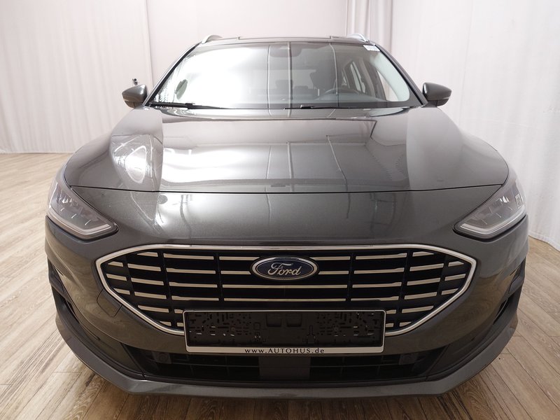 Ford Focus Turnier 1.5 EcoBlue Titanium automatik • Full LED — 9