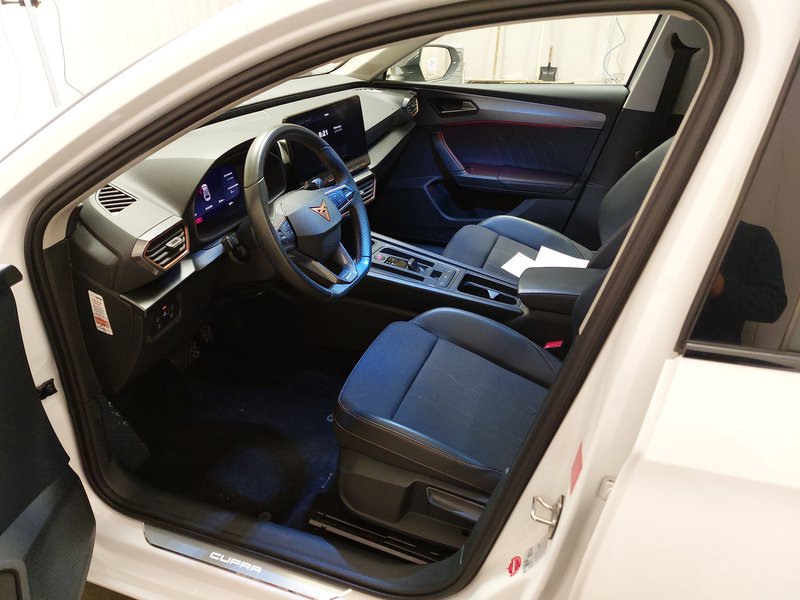 CUPRA Leon Sportstourer 2.0 TDI automatik • ACC • Full LED — 6