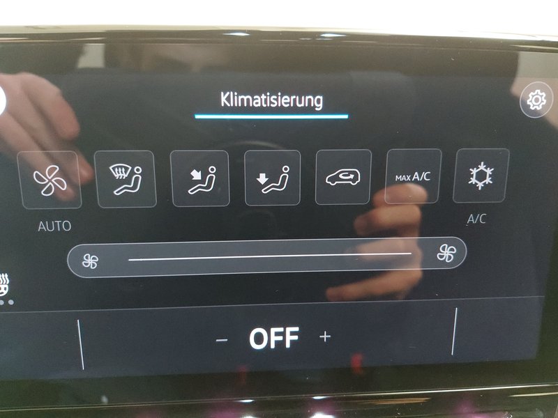 Volkswagen ID.4 Pro Performance • ACC • električna peta vrata — 22