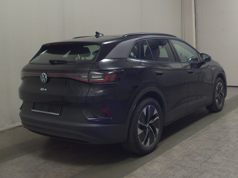 Volkswagen ID.4 Pro Performance • ACC • električna peta vrata — 4