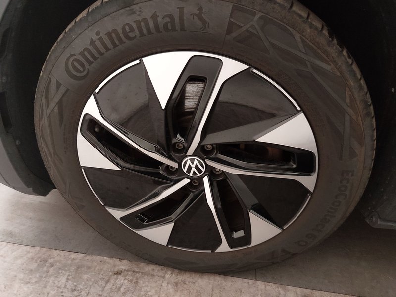 Volkswagen ID.4 Pro Performance • ACC • električna peta vrata — 8