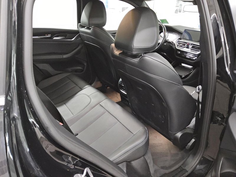 BMW X4 xDrive20d automatik • koža • Full LED — 13