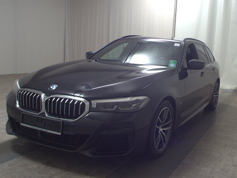 BMW 520d Touring automatik M Sport • ACC • LED — 2
