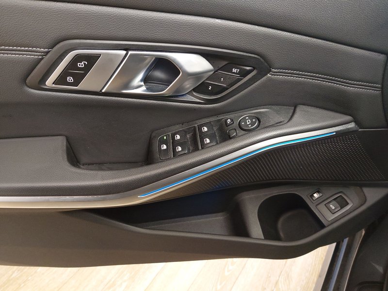 BMW 330e Touring Sport Line automatik • ACC • Full LED — 5
