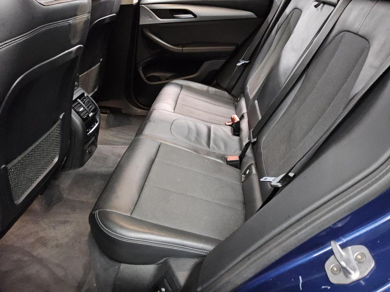 BMW X3 xDrive20i automatik Advantage • Full LED — 13